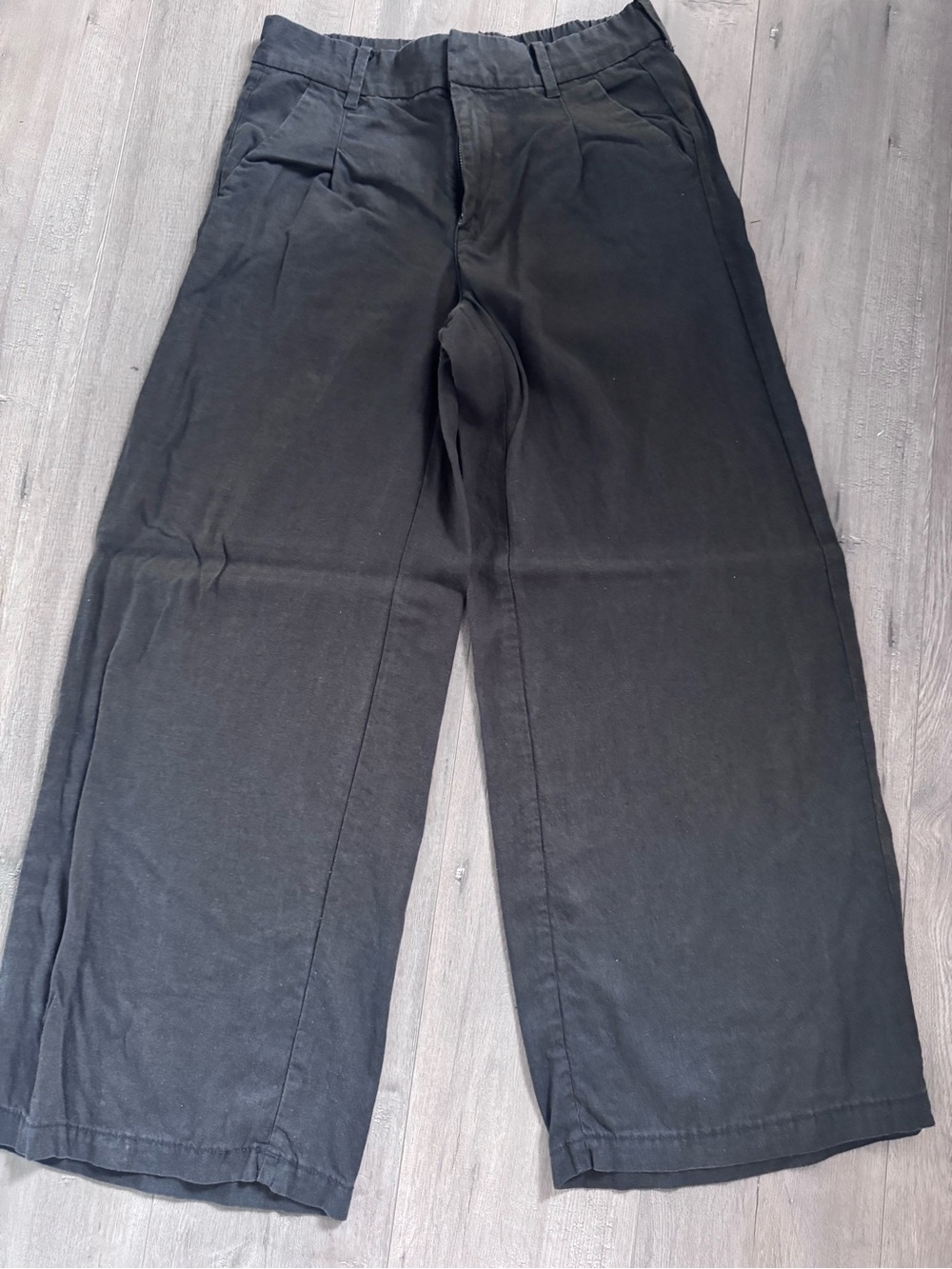 American Eagle Outfitters Black Wide-Leg Chinos
